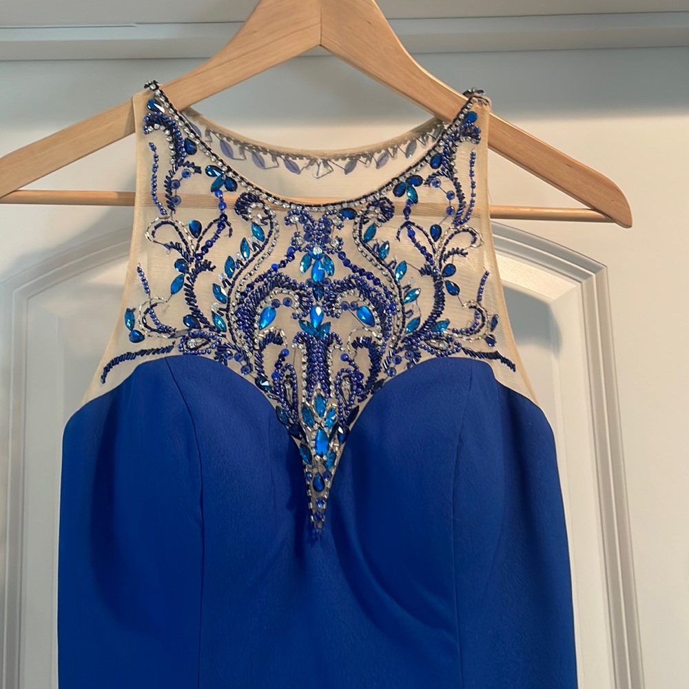 Beautiful formal blue dress with beads and details